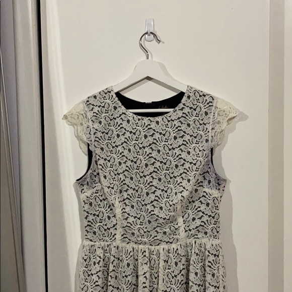 Aritzia - talula lace over dress - Picture 3 of 9